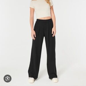 Hollister Livvy Ultra High-Rise Wide Leg Pants
